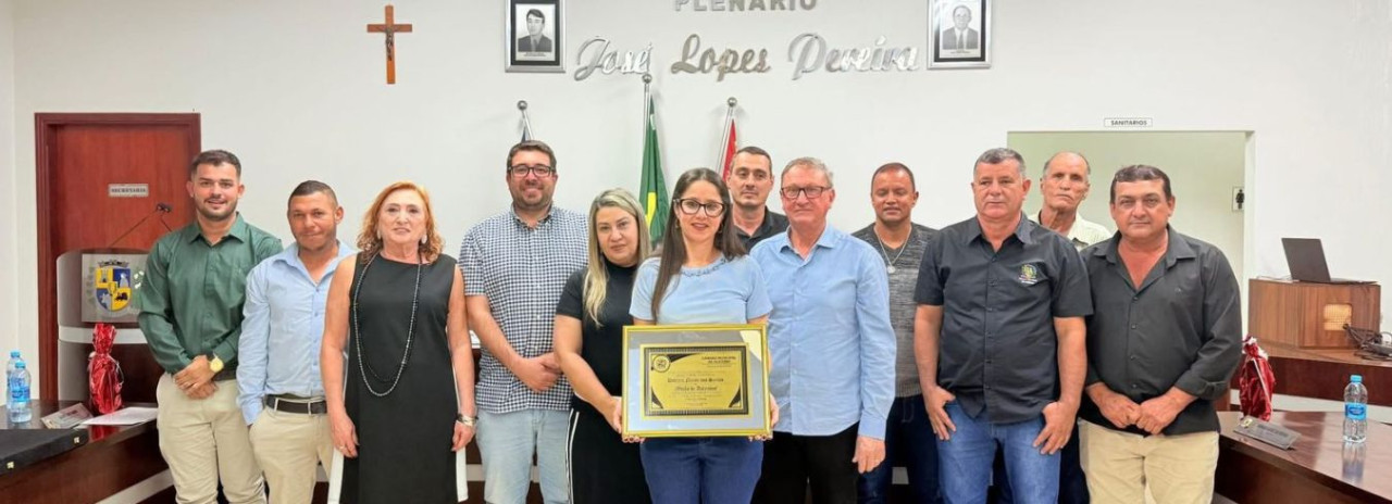 Câmara de Glicério homenageia voluntária por trabalho em prol do Hospital do Amor de Barretos