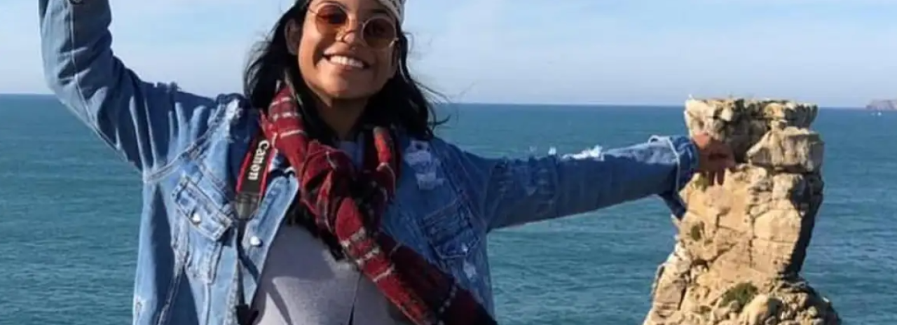 Corpo de brasileira morta em trilha na Indonésia chega ao Brasil nesta quarta-feira
