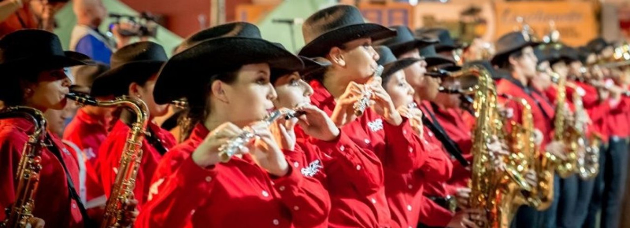 Orquestra Facmol abre programação do Natal Espetacular nesta semana