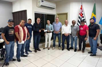 Câmara devolve 200 mil reais à Prefeitura em reunião no gabinete do prefeito