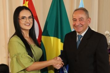 “Vamos continuar a transformação da cidade”, promete Katia Morita ao iniciar segundo mandato 