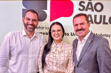 Em SP, prefeita de Auriflama reforça pedido por moradias populares 