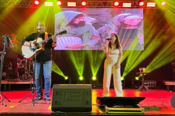 Banda Teus Passos encerra evento em Jales com show emocionante