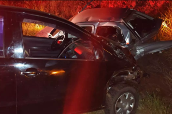Motorista que ia socorrer amigo se envolve em acidente em Aracanguá
