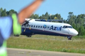 Justiça condena Azul Linhas Aéreas por atraso de voo em ação movida por casal de Auriflama
