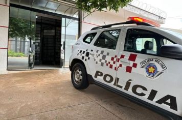 Homem é preso em flagrante em Auriflama após ameaçar amásia com a faca 