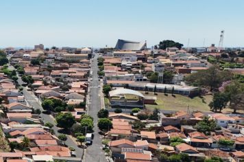 Em Auriflama, industrias do ramo da decoração impulsionam a geração de empregos 