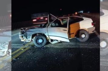 Motorista desaparece após bater carro em mureta de ponte sobre o Rio Tietê
