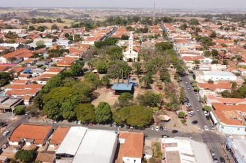 Em Neves Paulista, presidente da Câmara tomou posse como prefeito 