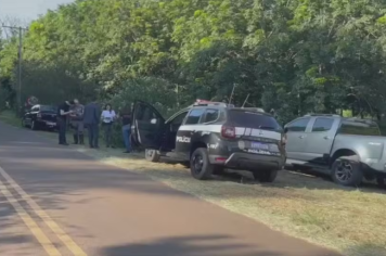 Menino de 9 anos morre após ser atropelado enquanto corria para pegar bola em estrada rural 