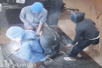 Polícia tenta identificar autores de tentativa de furto a caixa eletrônico em Guzolândia