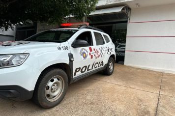 Homem é preso por violência doméstica após agredir companheira e ameaçar incendiar casa em Auriflama