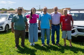 Prefeita apresenta novos veículos para reforçar frota da saúde em Auriflama 