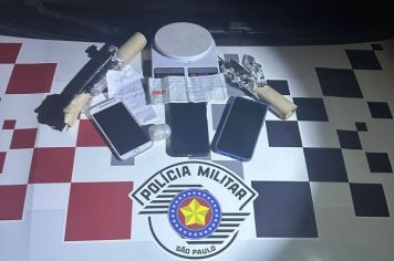 Mulher é presa em flagrante com drogas na Vila Cachopa