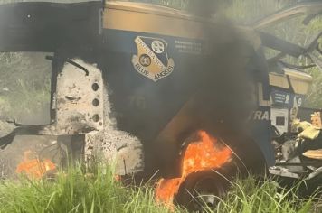 Criminosos atacam carro-forte com explosivos em rodovia