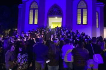 Festa do centenário da Paróquia Santa Terezinha reúne multidão em Glicério 