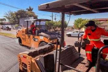 Recapeamento avança na avenida João Rodrigues Fernandes, em Auriflama