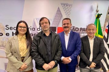 Katia Morita e Ismael se reunem com secretário de Habitação e reforça pedido por novas moradias