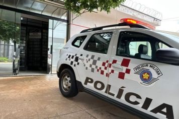 Funcionário agride patrão com pedaço de madeira e rouba celular em Auriflama