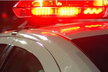 Foragido da Justiça tenta enganar policiais militares com nome do irmão falecido, mas é preso