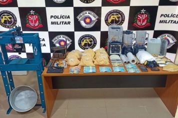 Força Tática desmantela refinaria de drogas e apreende 12 kg de cocaína em Santo Antônio do Aracanguá