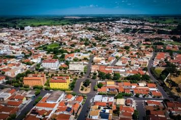 Sol entre nuvens marca fim de semana em Auriflama, mas domingo terá chance de chuva 