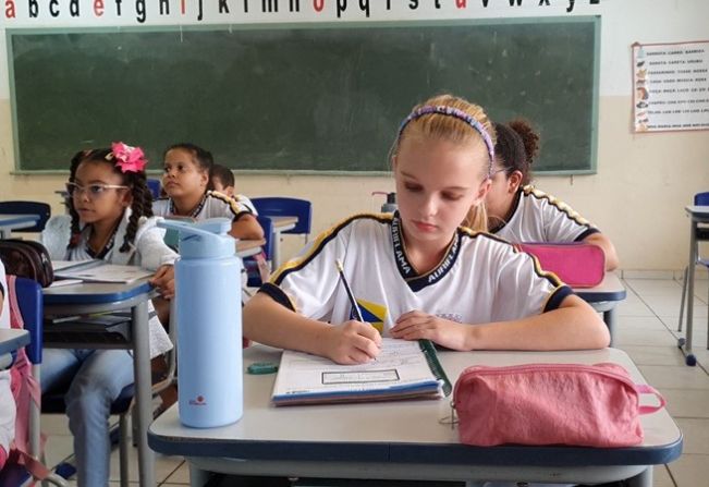 Aulas da rede municipal retornam nesta segunda-feira (3) em Auriflama