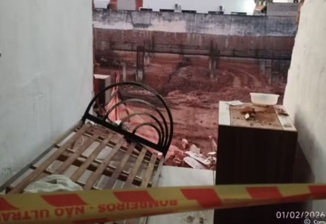 Muro de casa onde moram 10 pessoas desaba na região 