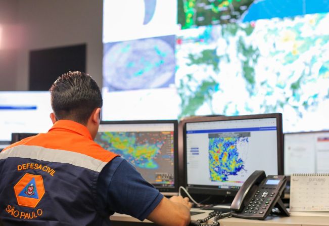 Com nova previsão de chuvas e ventos, Defesa Civil de SP reforça ações preventivas e de monitoramento