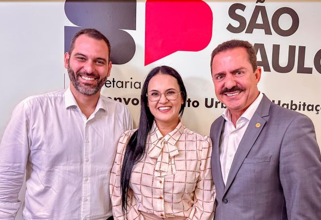 Em SP, prefeita de Auriflama reforça pedido por moradias populares 
