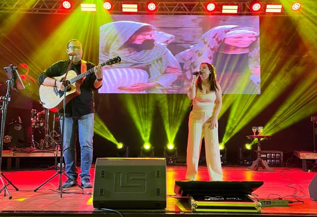 Banda Teus Passos encerra evento em Jales com show emocionante