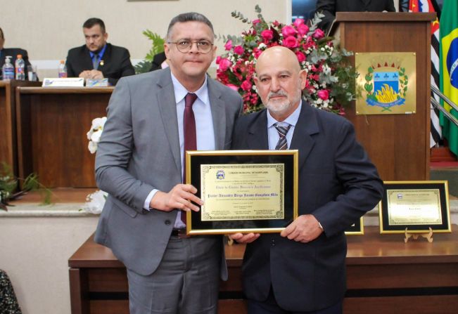 Câmara homenageia pastor Alexandre com título de Cidadão de Cidadão