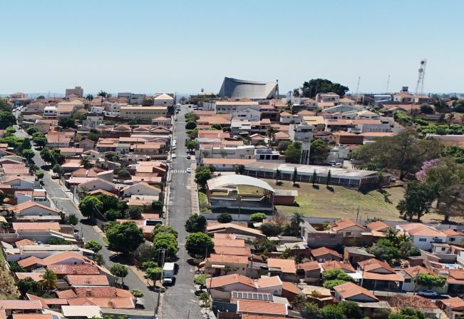 Em Auriflama, industrias do ramo da decoração impulsionam a geração de empregos 