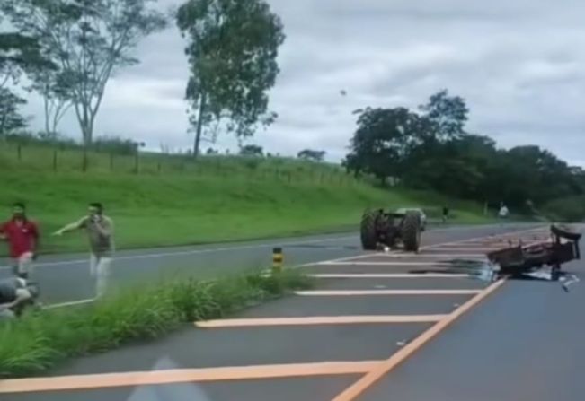  Acidente grave entre trator e carro deixa ferido em rodovia de Auriflama