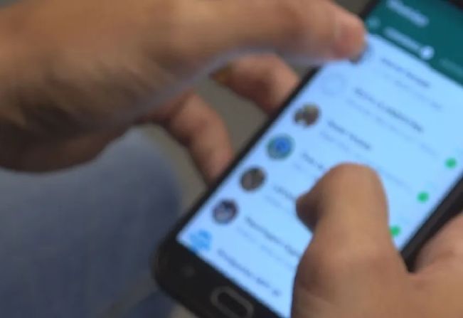 Mulher de 63 anos cai em golpe e tem dinheiro transferido de contas bancárias