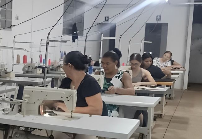 Sebrae-SP, Senai e Prefeitura de Auriflama capacitam profissionais para o setor têxtil