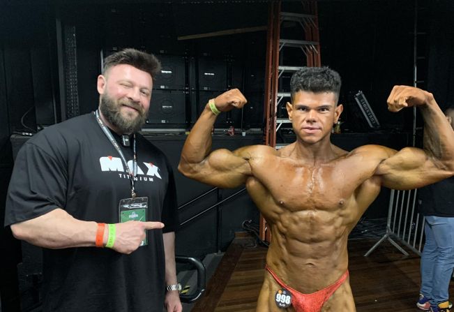 Auriflamense Davi Lemes conquista o título de 2º melhor Bodybuilder Júnior do Brasil. 